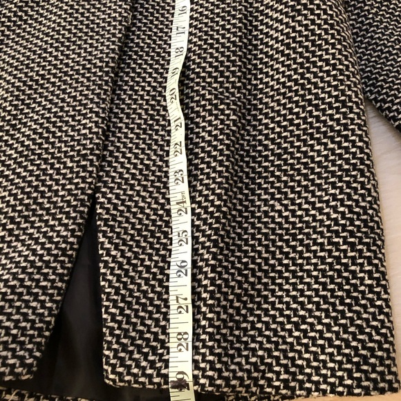 Beautiful herringbone coat with 1 button front notched collar slit pockets new - Picture 13 of 14